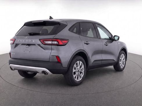 Used 2025 Ford Escape Active FWD image 4