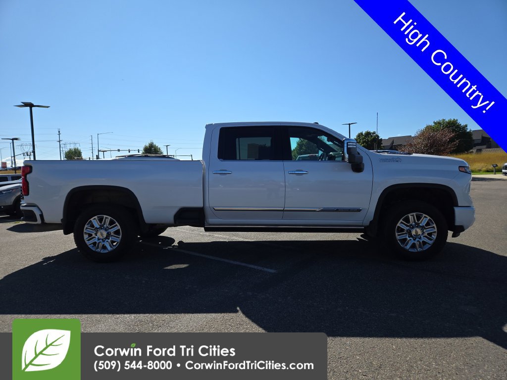 Used 2024 Chevrolet Silverado 3500 High Country w/ High Country Premium Package AWD/4WD image 14