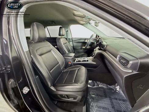 Certified 2022 Ford Explorer XLT w/ Equipment Group 202A image 29