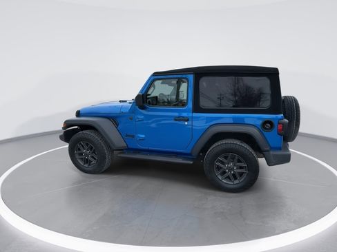 Used 2024 Jeep Wrangler Sport S image 5