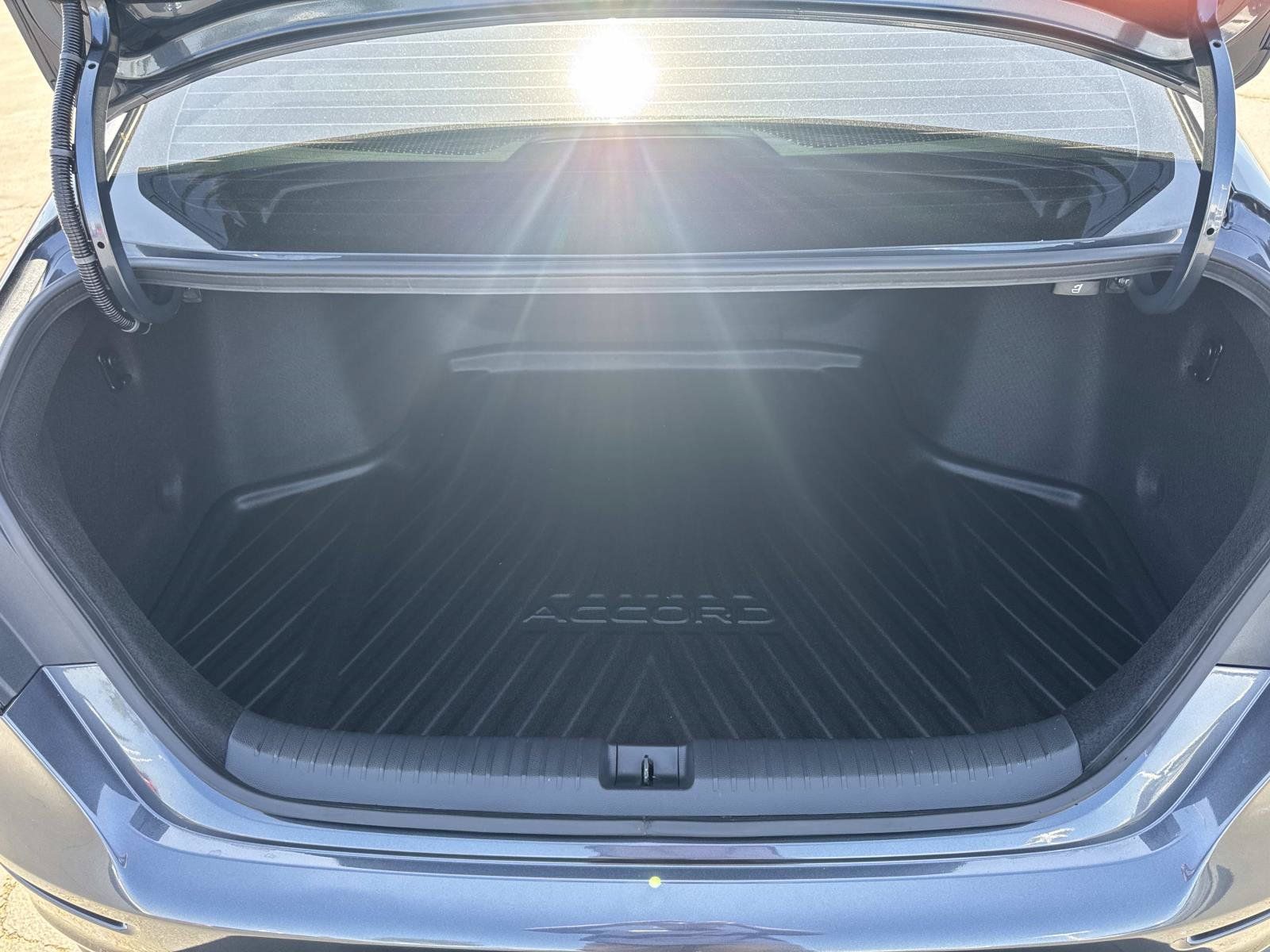 Certified 2023 Honda Accord LX image 27