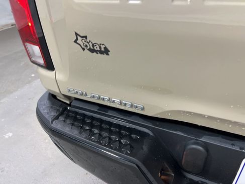 Used 2024 Chevrolet Colorado W/T image 15