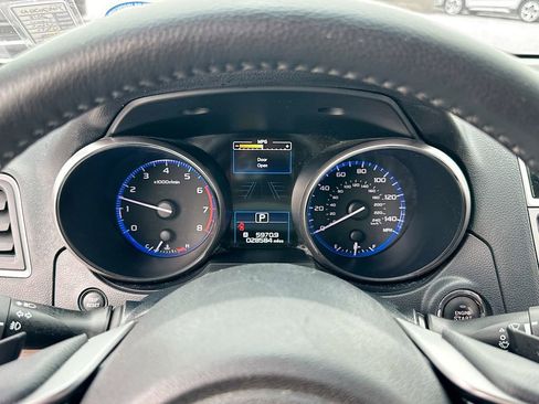 Used 2018 Subaru Outback 2.5i Touring w/ Popular Package #3 image 12