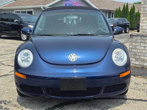 Used 2006 Volkswagen Beetle Convertible w/ Package 1 image 2