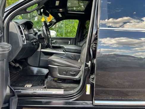Used 2016 RAM 1500 Limited AWD/4WD image 9