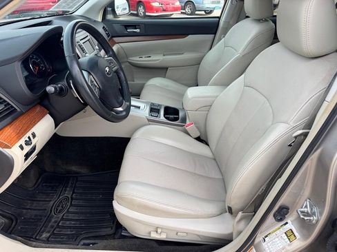 Used 2014 Subaru Outback 2.5i Limited image 7