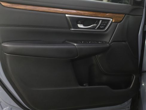 Used 2021 Honda CR-V Touring image 19