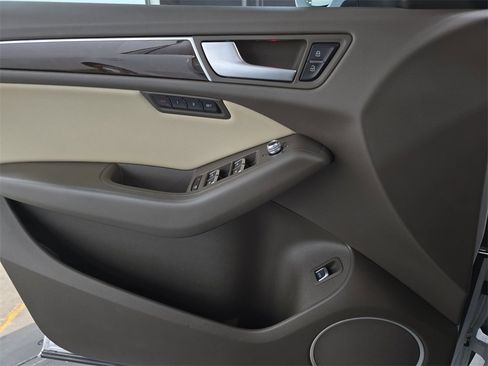 Used 2015 Audi Q5 2.0T Premium Plus image 22