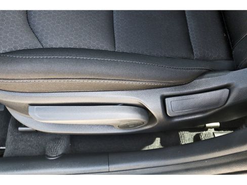 Used 2018 Hyundai Elantra SEL FWD image 29
