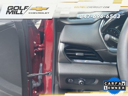 Used 2023 Chevrolet Traverse LT AWD/4WD image 17