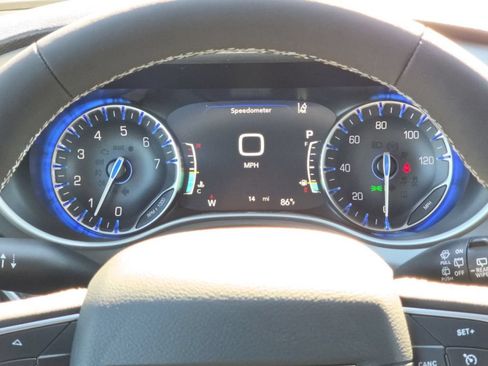 New 2027 Chrysler Pacifica Select FWD image 28