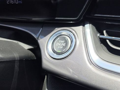 Used 2025 Chevrolet Trax ACTIV FWD image 40