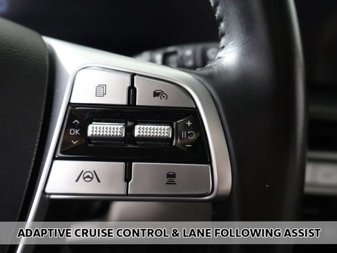 Used 2025 Kia Telluride S FWD image 3