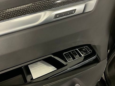 Used 2025 Cadillac Escalade V AWD/4WD image 23