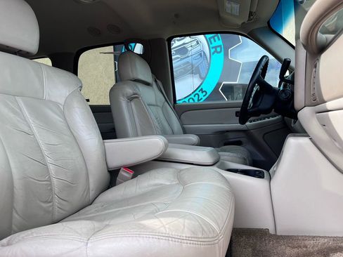 Used 2001 Chevrolet Tahoe LT w/ LT Preferred Equipment Group image 15