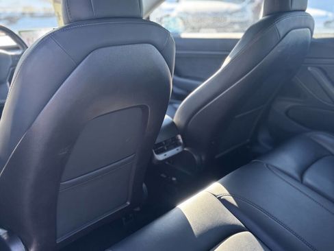 Used 2019 Tesla Model 3 Standard Range Plus image 18