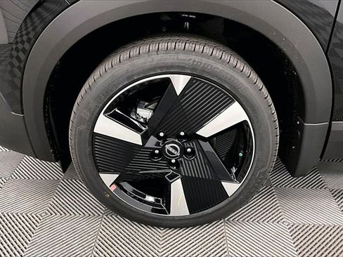 New 2026 Nissan Kicks SR w/ SR Premium Package image 11