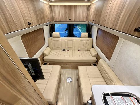 Used 2020 Mercedes-Benz Sprinter 3500 image 76