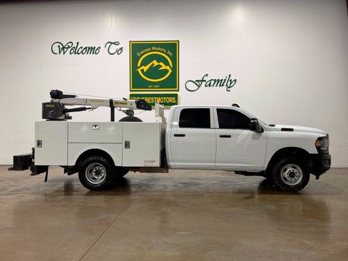 Used 2023 RAM 3500 Tradesman AWD/4WD image 2