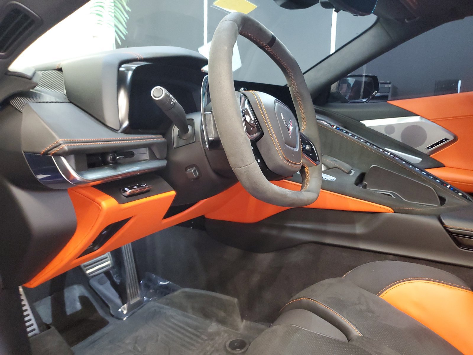 Used 2025 Chevrolet Corvette Stingray Premium Cpe RWD image 15