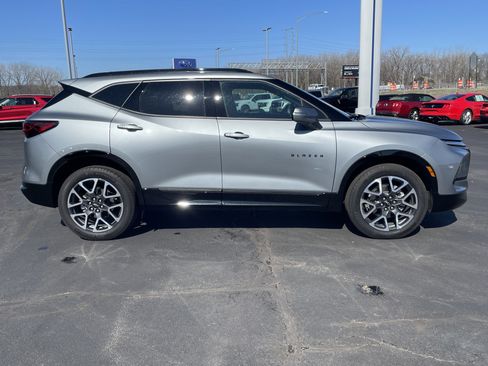 Used 2025 Chevrolet Blazer RS w/ LPO, Floor Liner Package image 6
