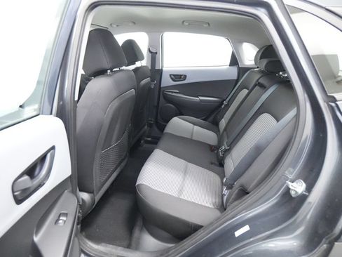 Used 2020 Hyundai Kona SE AWD/4WD image 16