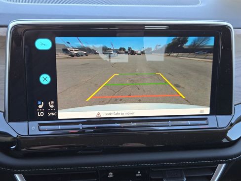 New 2026 Volkswagen Atlas SE image 14