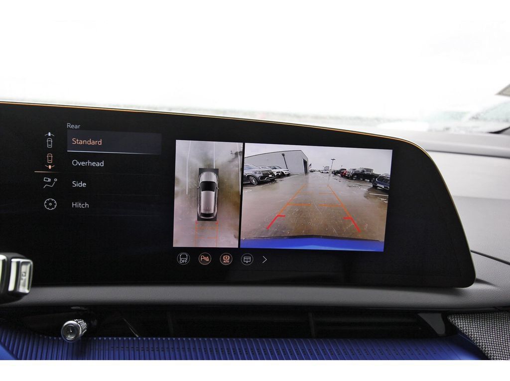New 2027 Cadillac Optiq Luxury RWD image 17