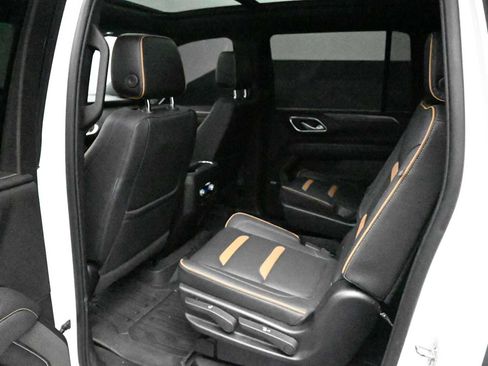 Used 2022 GMC Yukon XL AT4 AWD/4WD image 26