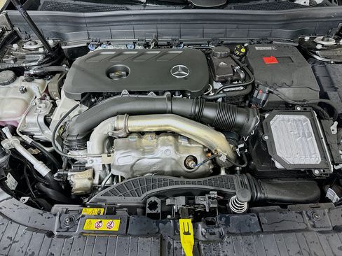 Used 2026 Mercedes-Benz GLB 250 4MATIC image 36