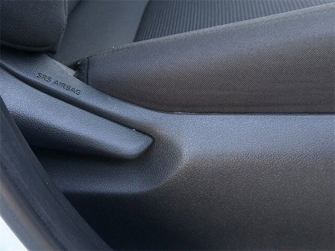 Used 2020 Toyota RAV4 LE image 29