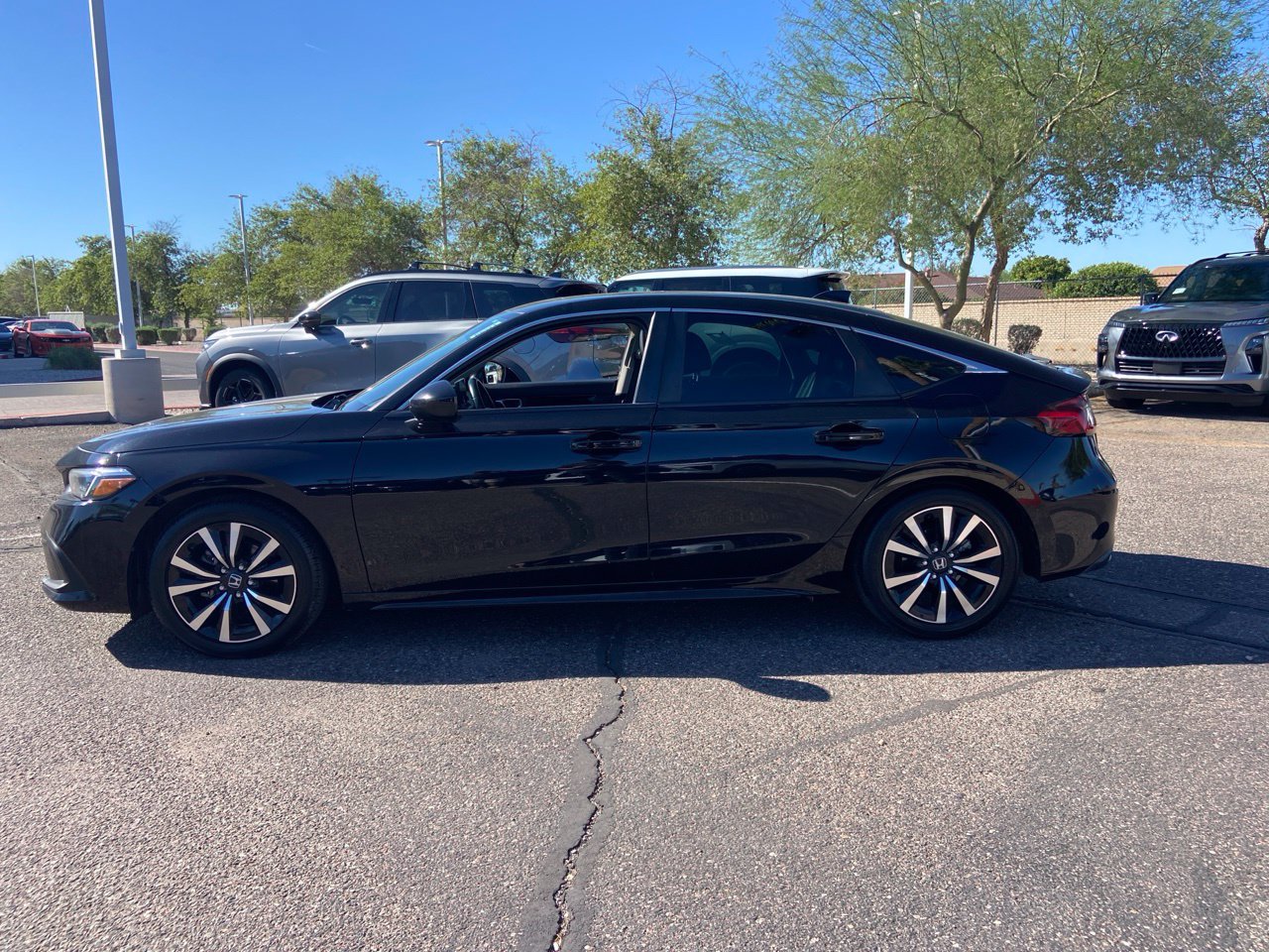 Used 2023 Honda Civic EX-L image 3