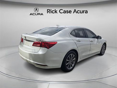 Used 2019 Acura TLX image 5
