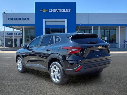 New 2026 Chevrolet Trax LS w/ LS Convenience Package FWD image 6