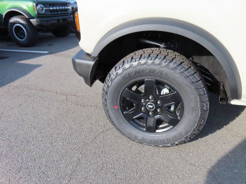 New 2025 Ford Bronco Big Bend image 8