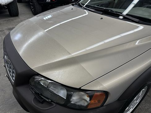 Used 2002 Volvo V70 Cross Country AWD/4WD image 40