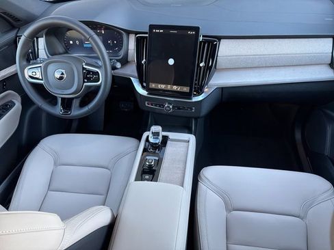 New 2026 Volvo XC90 B6 Plus w/ Protection Package Premier image 6