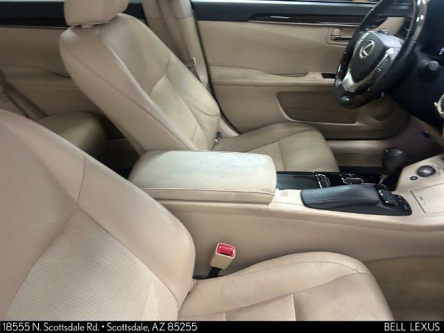 Used 2015 Lexus ES 350 w/ Luxury Package FWD image 11