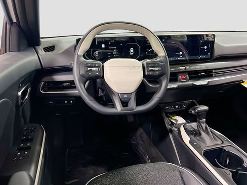 New 2025 Kia K4 GT-Line image 23