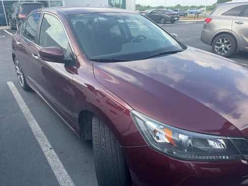 Used 2015 Honda Accord Sport image 3