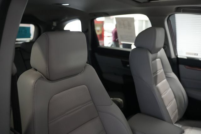 Used 2018 Honda CR-V Touring image 21