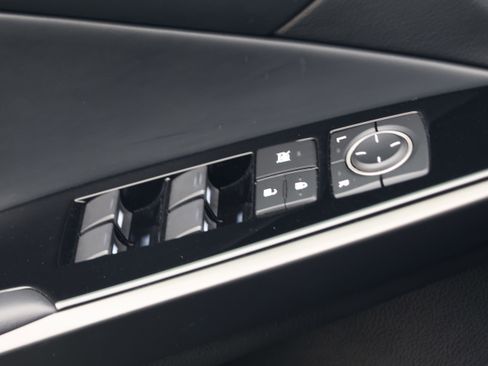 Used 2025 Lexus IS 350 F Sport image 13