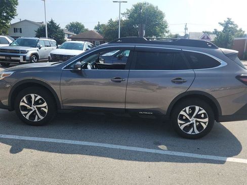 Used 2022 Subaru Outback Limited XT AWD/4WD image 7