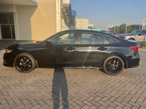 Used 2024 Honda Civic Sport image 8