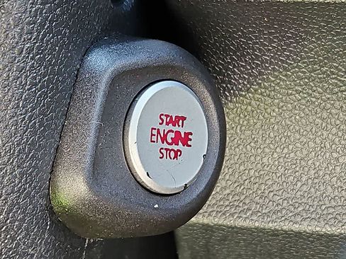 Used 2014 Volkswagen Jetta TDI FWD image 22