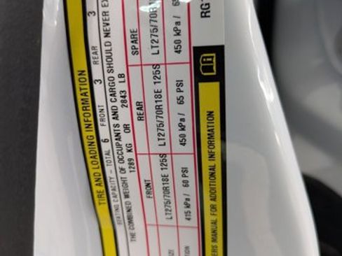 Used 2024 RAM 2500 Tradesman w/ Chrome Appearance Group image 26