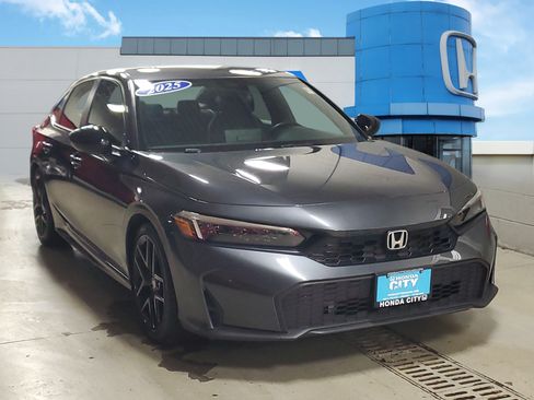 Used 2025 Honda Civic Sport image 32