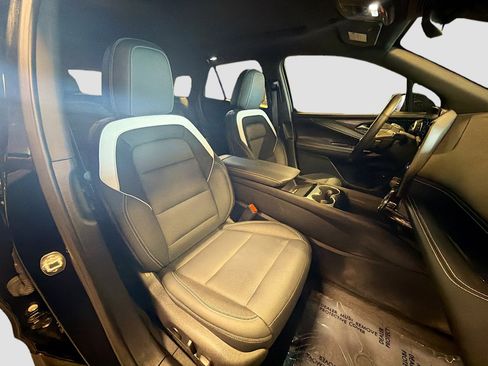 Used 2024 Chevrolet Blazer EV LT image 33