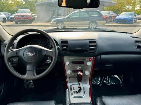 Used 2007 Subaru Outback 2.5i Limited image 6