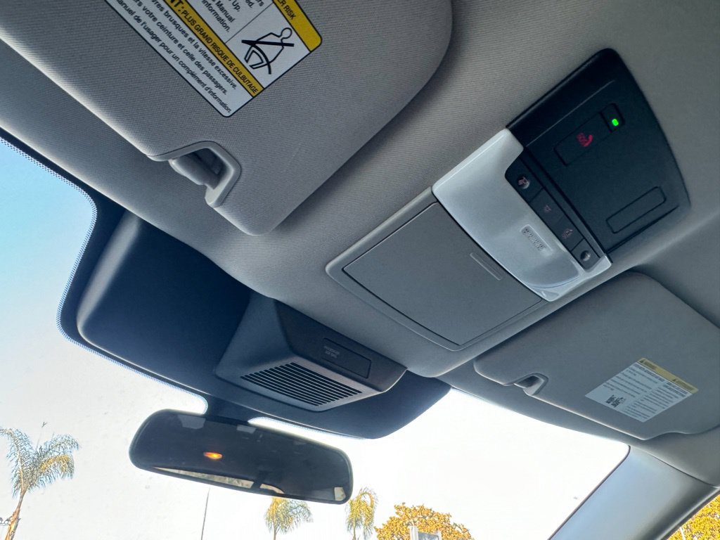 Used 2024 Nissan Pathfinder SV FWD image 13